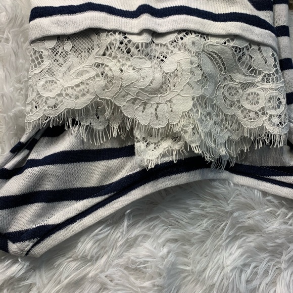 Westport blue & white striped shoulder cutout - Picture 5 of 8